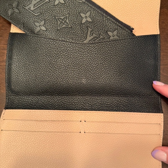 Louis Vuitton Josephine Wallet – Black Empreinte Leather - Picture 5 of 5